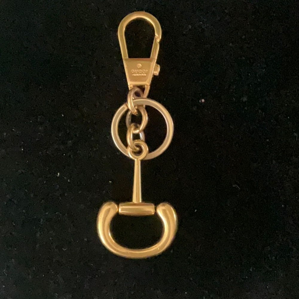 Vintage Gucci Horsebit  Gold Key Holder with Minimalist Design